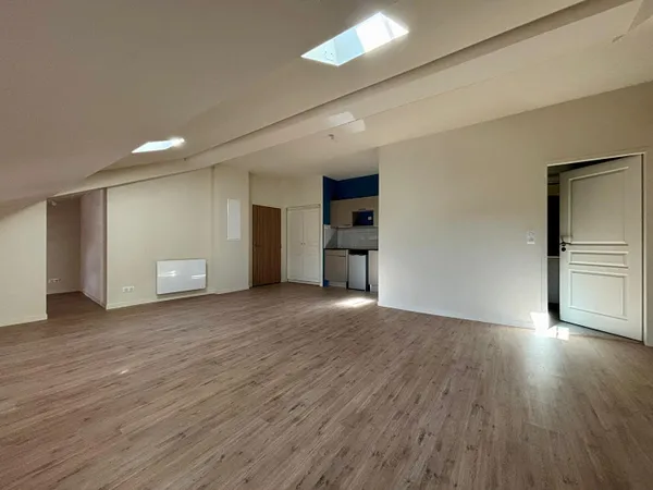 AGEN CENTRE - Appartement T1 spacieux, entièrement rénové de 35m²