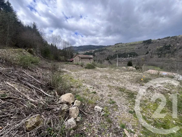 Terrain 340 m²