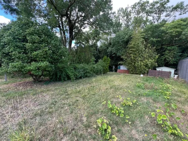 Terrain 634 m²