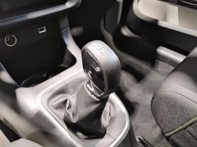 Citroën C3 puretech 83 s&amp;s bvm5 shine — photo 24