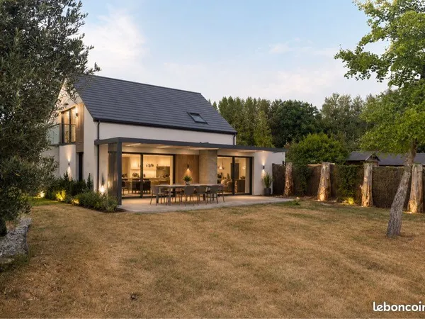 Terrain constructible 383 m² - Lancieux - Aperçu baie de Beaussais - Hors lotissement