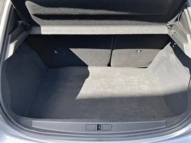 Peugeot 208 1.2 100ch s&amp;s allure — photo 11