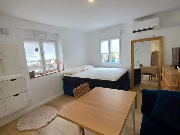 Appartement / studio avec parking privé et extérieur