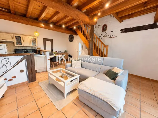 MAISON PLEINE DE CHARME !