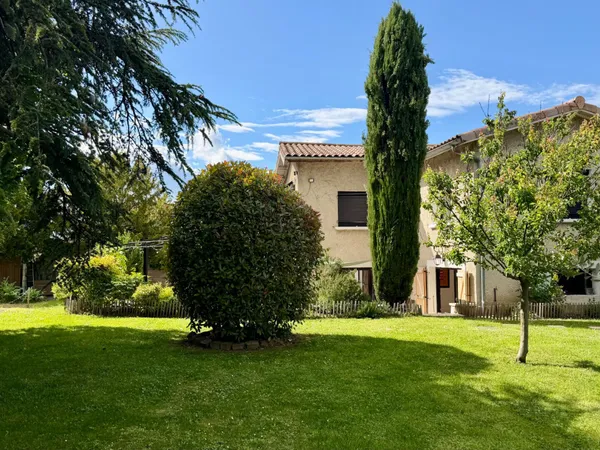 Maison individuelle familiale avec grand jardin - 4 chambres -