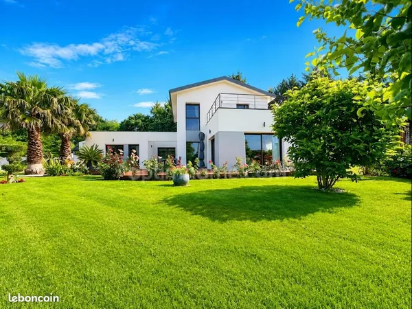 Maison 7 pièces 186 m²