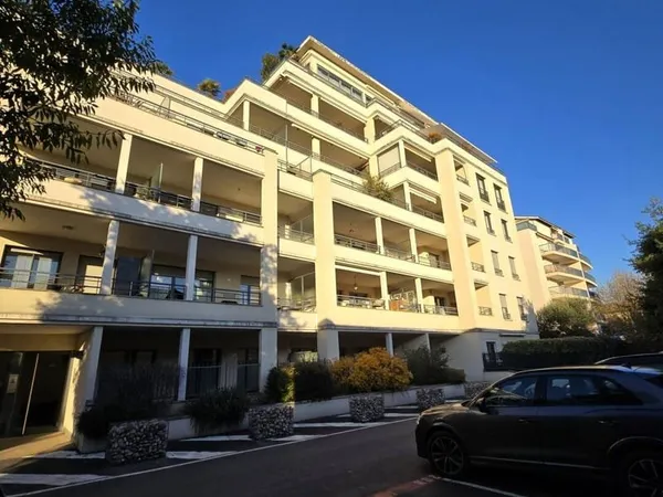 Appartement 7 pièces 115 m²
