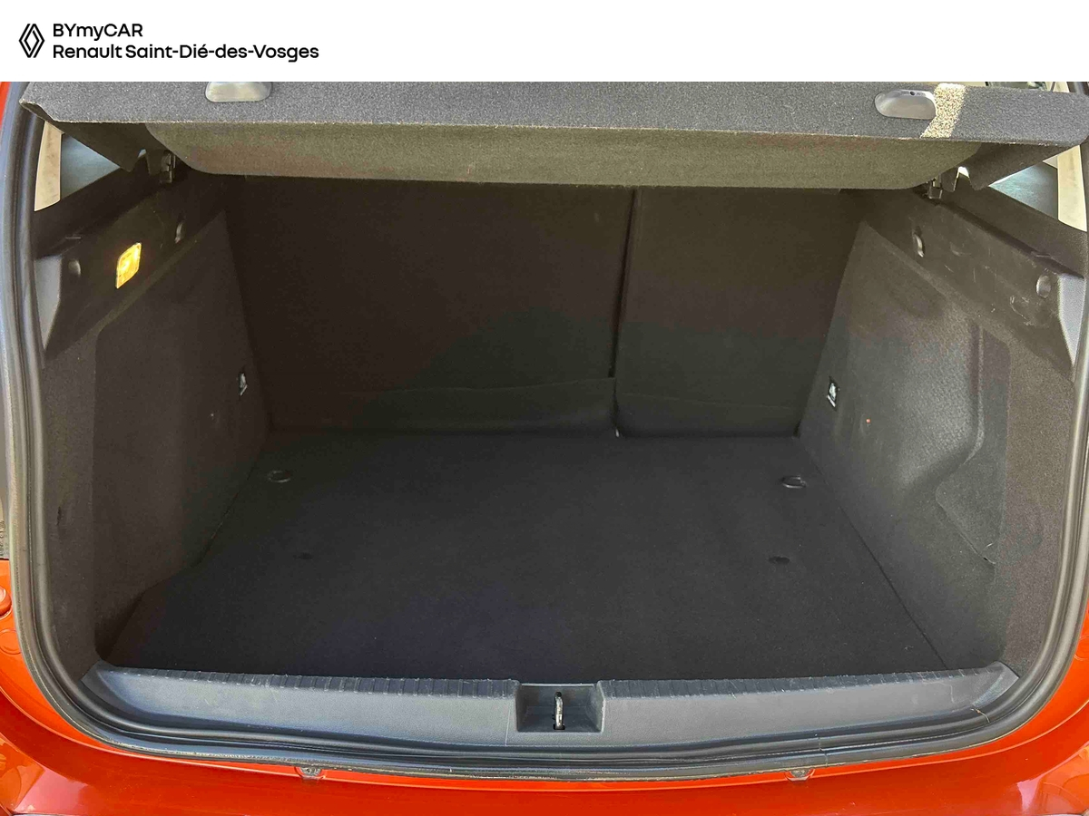 Dacia Duster TCe 150 FAP 4x2 EDC — photo 13