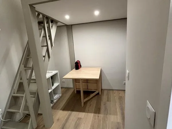 Studio meublé - Vieux-Nice - Bail mobilité - 990 EUR charges comprises