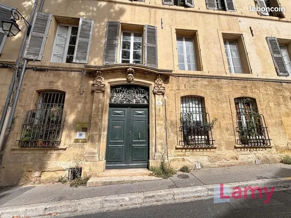 Studio 1 pièce 26 m²