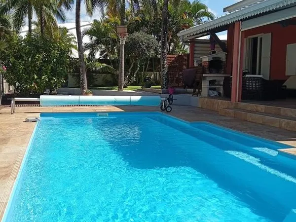 Villa F5 duplex avec piscine