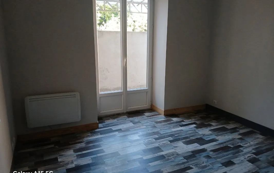 Photo 3