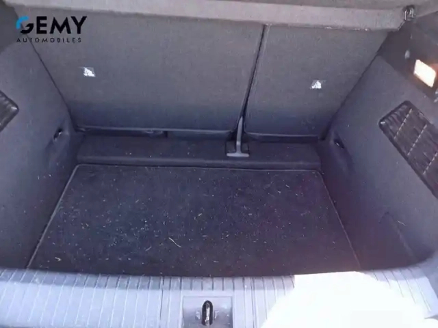Renault Megane e-tech ev60 220 ch super charge — photo 6