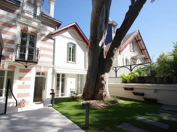 Maison 7 pièces 198 m²