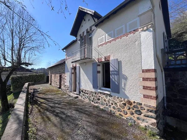 Maison 8 pièces 176 m²