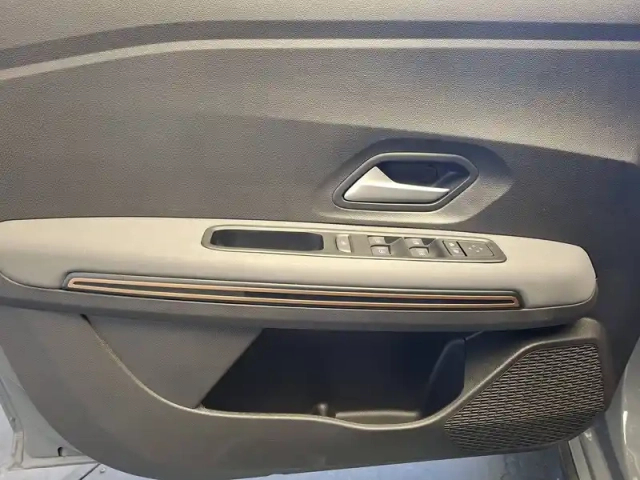 Dacia Jogger eco-g 100 7 places gsr2 — photo 100