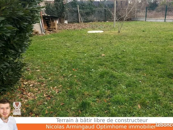 Terrain 300 m² Massy