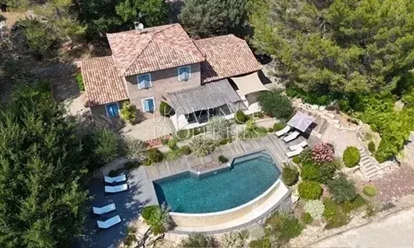 Villa 5 pièces 130 m²