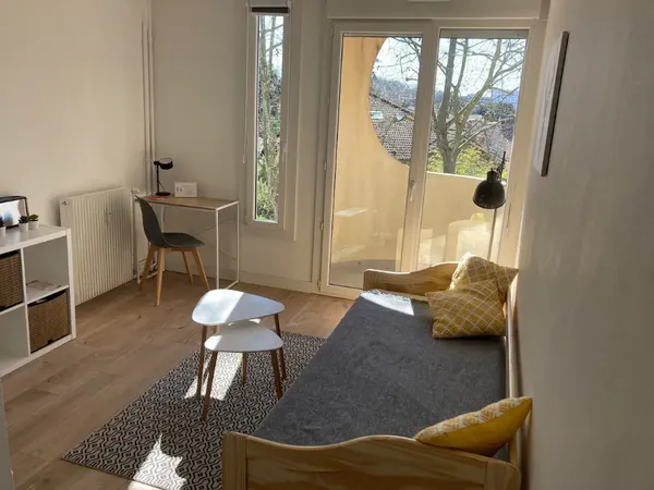 Loue Studio meublé 17m² - Busca Crampel avec parking- Dispo 21 décembre - Toulouse (31)