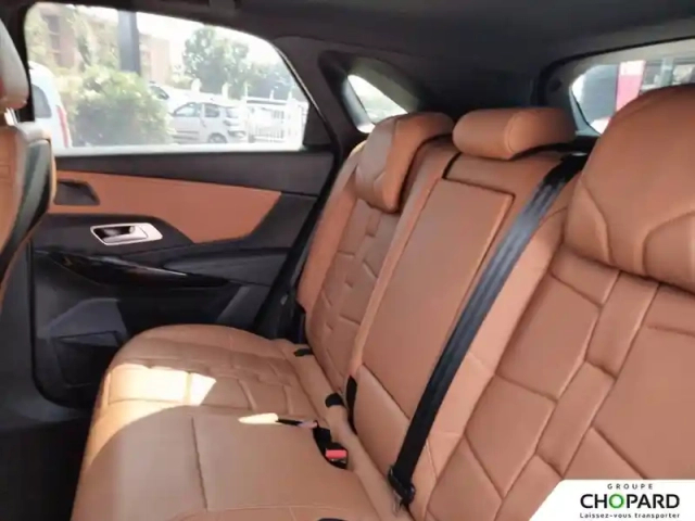 Ds Ds 7 ds7 crossback hybride e-tense 300 eat8 4x4 — photo 19