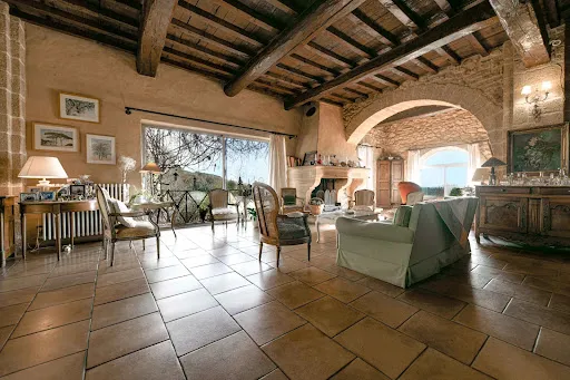 Propriété 10 pièces 270 m²