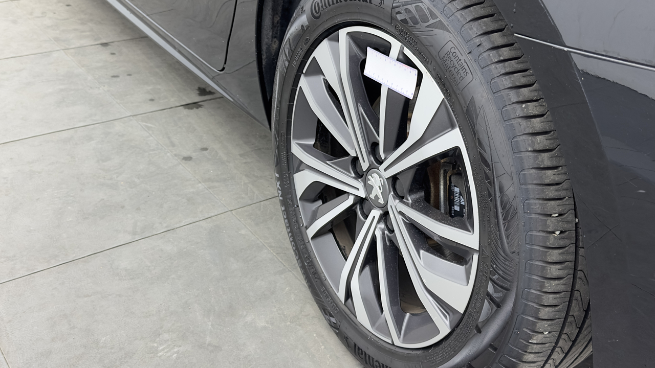 Peugeot 508 SW Hybrid 225 e-EAT8 — photo 52