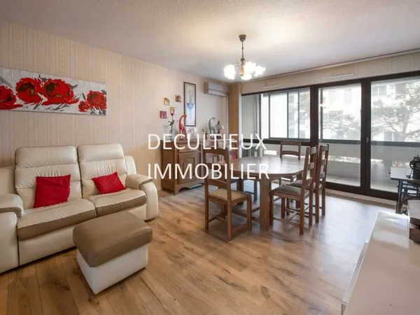 Appartement familial 5 mn à pied métro Cusset
