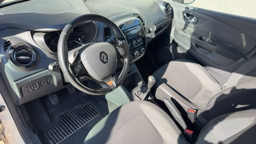 Renault Captur 0.9 TCe 90 - Business – 2015 – 120562 km – Essence – Boîte Manuelle — photo 35