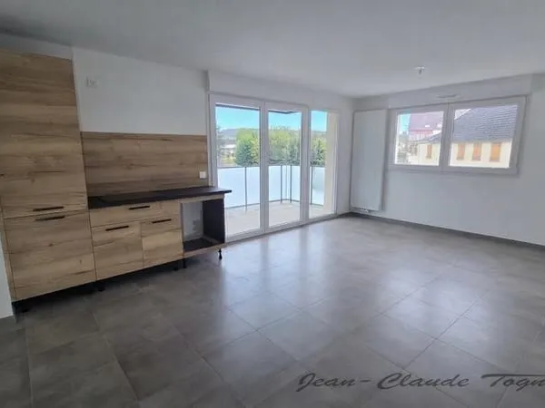 Appartement à Vendre à Delle.
