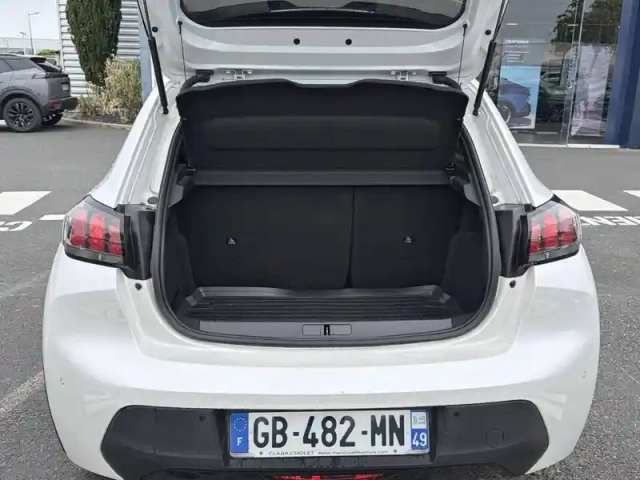 Peugeot 208 electrique 50 kwh 136ch — photo 6