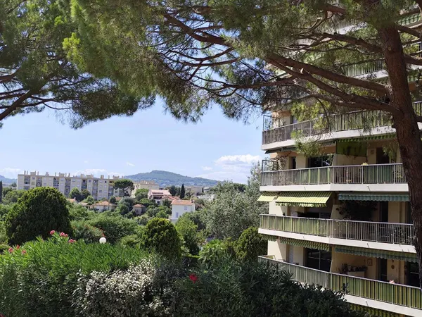 Studio 28 m²- parking