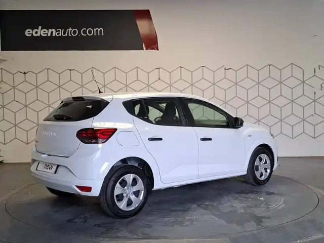 Dacia Sandero sce 65 — photo 5