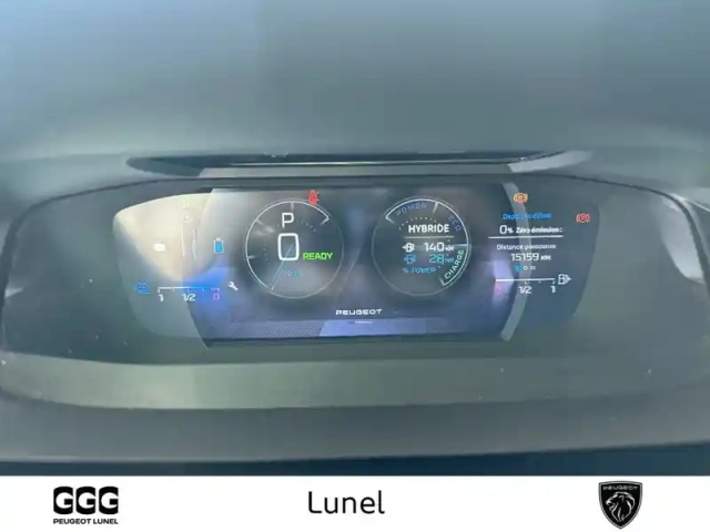 Peugeot 408 phev 225 e-eat8 — photo 14