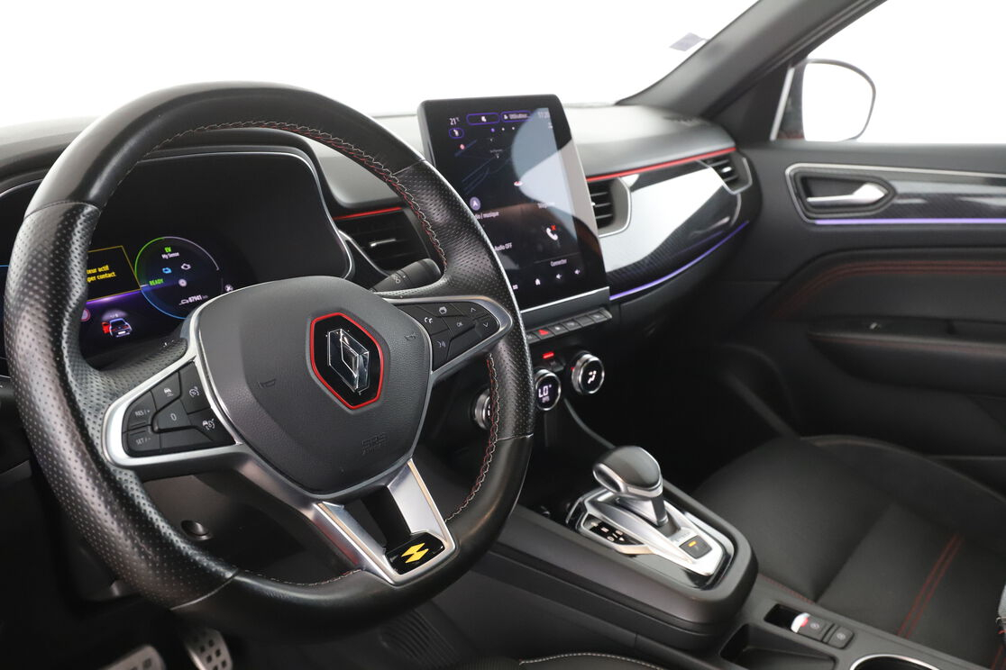 Renault Arkana 1.6 E-Tech RS Line — photo 10