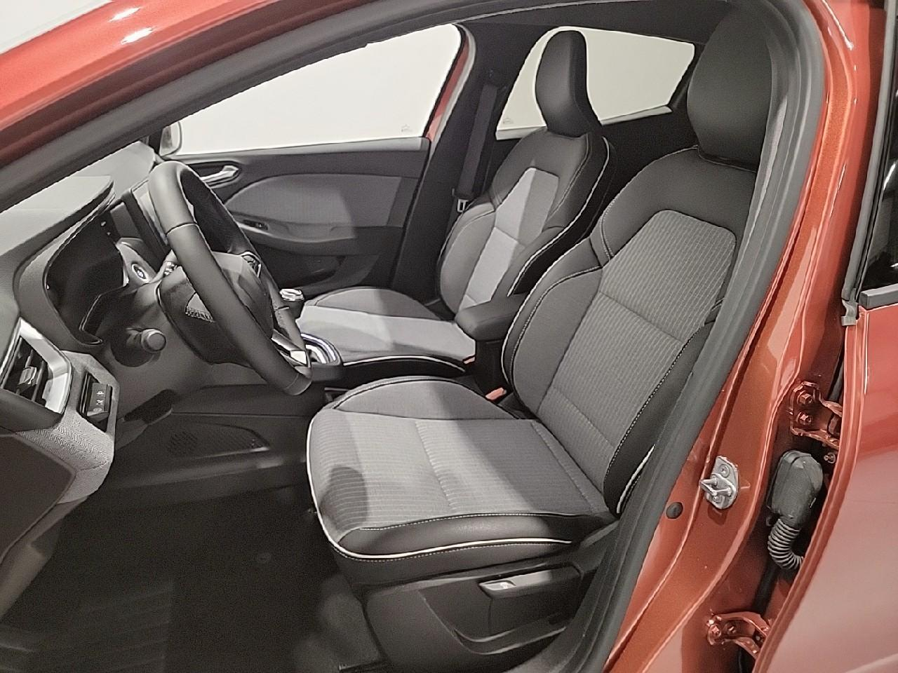 Renault Clio tce 90 ch gsr2 techno — photo 9