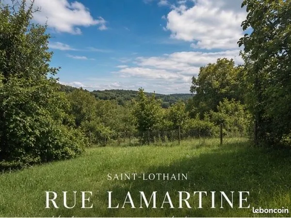 Terrain constructible 750 m² - Vue dégagée - Cadre privilégié