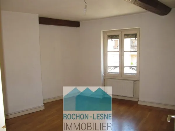 LYON 9E - RUE DU MONT D'OR - F2