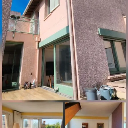 Duplex avec grande terrasse et garage et vue mer