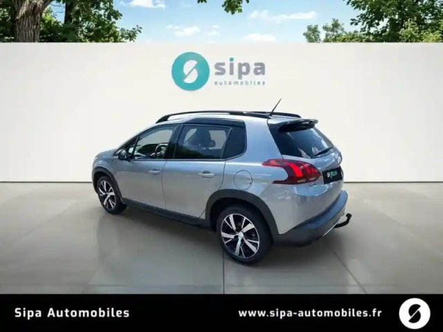 Peugeot 2008 puretech 110ch s&amp;s eat6 — photo 3