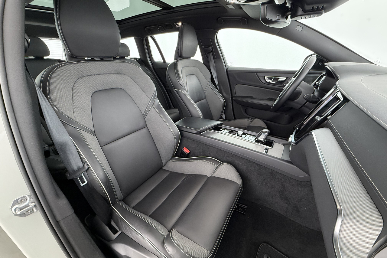 Volvo V60 — photo 14