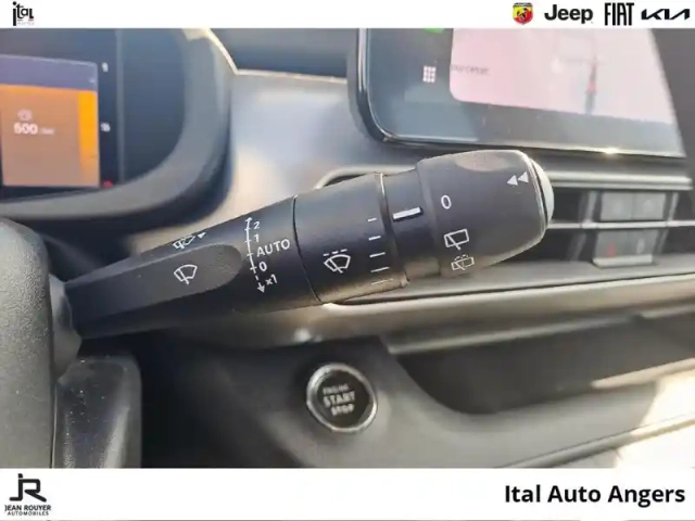 Jeep Avenger 1.2 turbo t3 110ch mhev altitude bvr6 ehybrid — photo 14