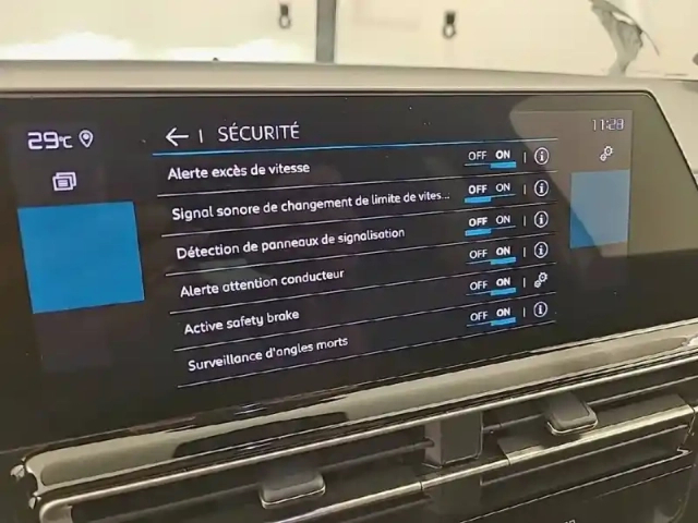 Citroën C5 Aircross hybride 136 e-dcs6 — photo 52