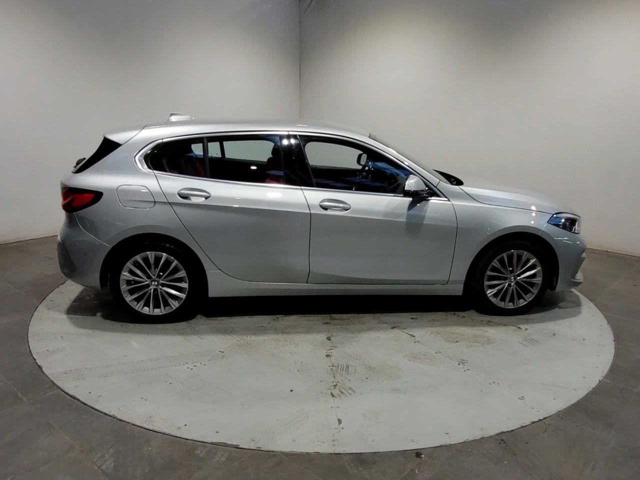 Bmw Serie 1 18i 140 ch dkg7 luxury — photo 6