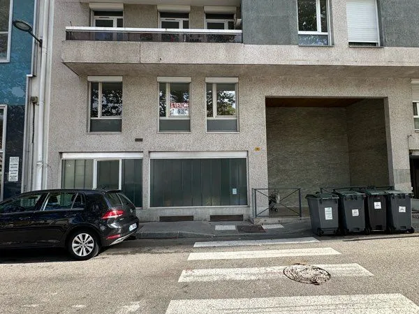 À vendre appartement convient profession libérale, investisseur pour colocation ou particulier