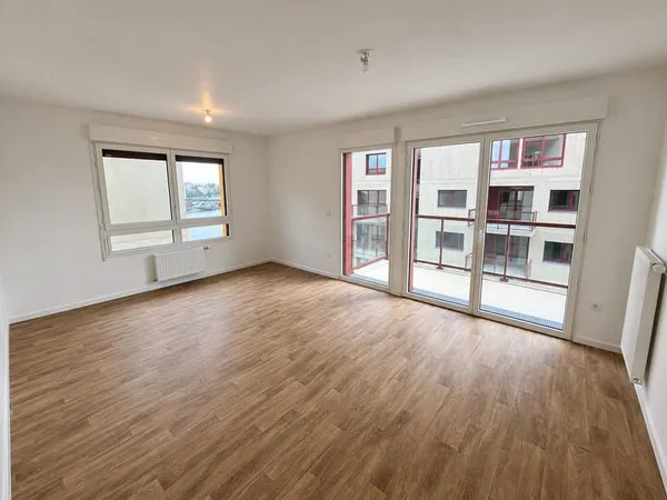 Ivry Sur Seine - 3 pièces 63.31 m2 avec balcon et parking