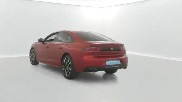 Peugeot 508 hybrid 225 e-eat8 — photo 36