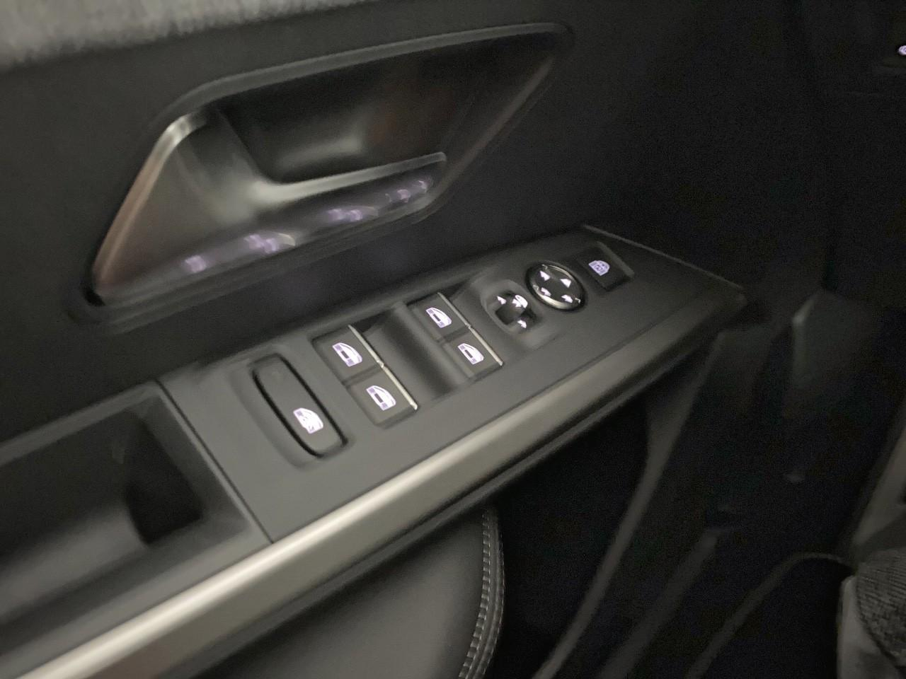 Peugeot 3008 hybrid 145 e-dcs6 gt — photo 20