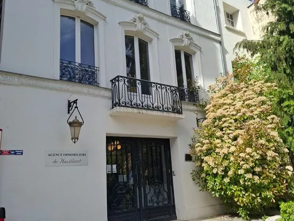 Immeuble 1 pièce 280 m²