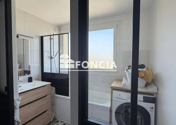 Appartement 4 pièces 94 m²