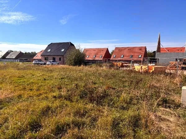 Terrain 383 m²